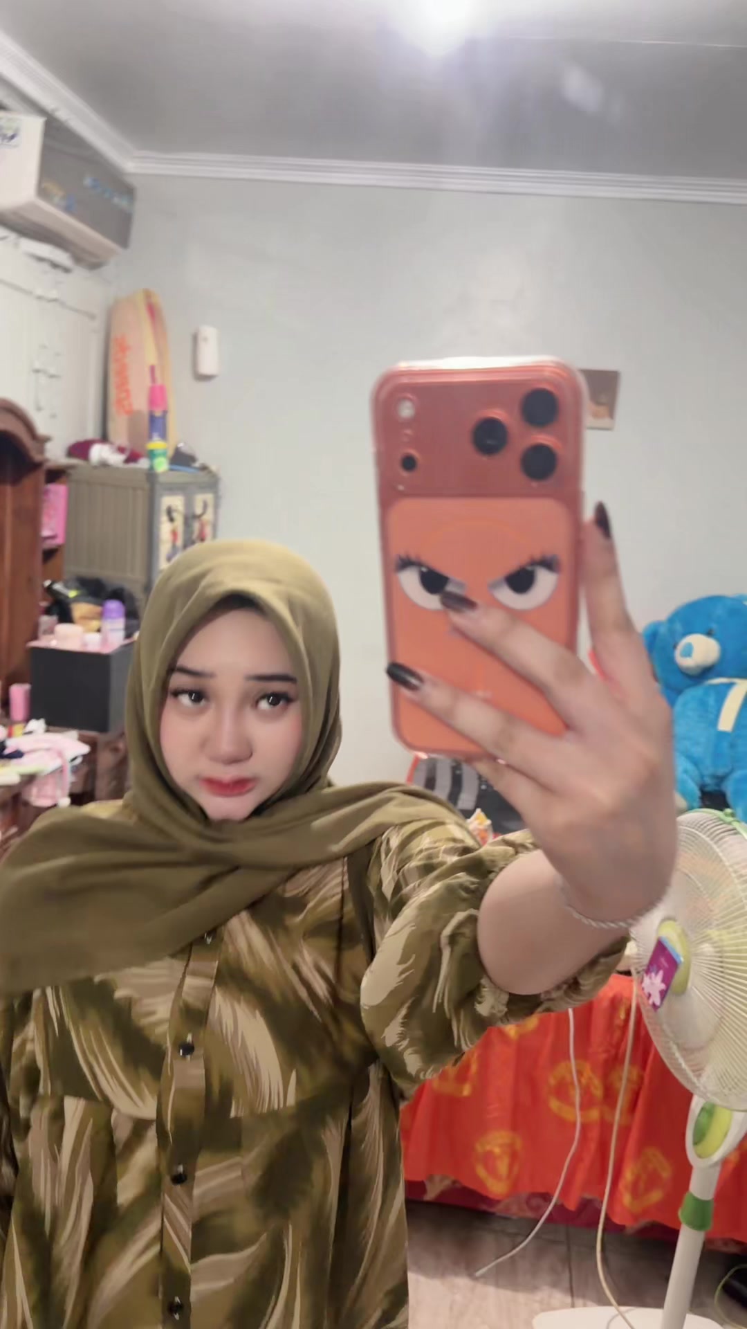 @inisintottyy