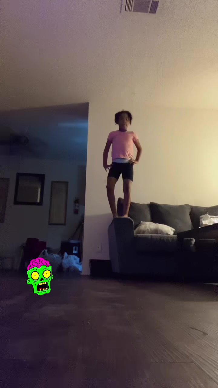 @Unknown_avah🌀💧🧊🐬💙🦕🐦🫐❄️