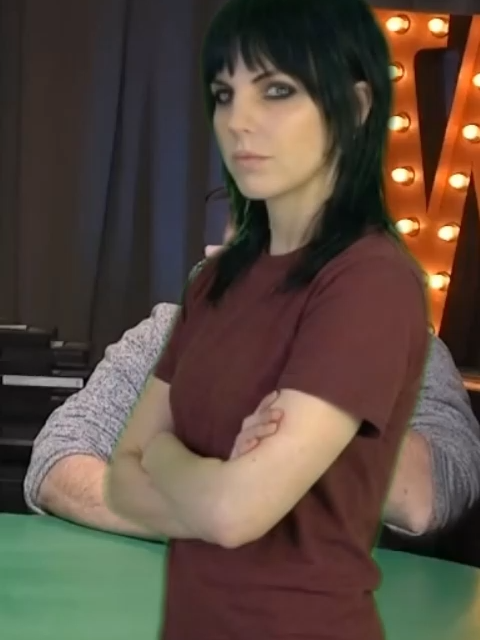 @Nia