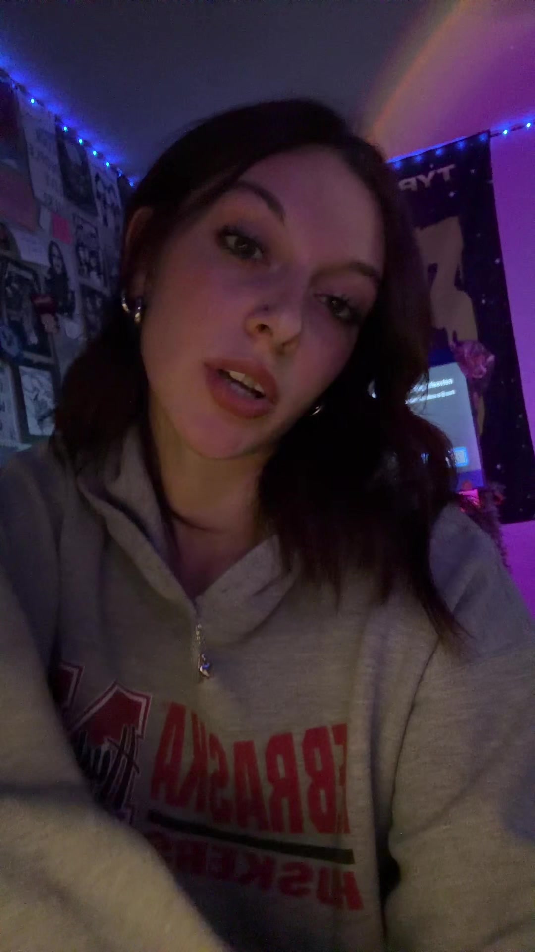 @V ⋆˚꩜。