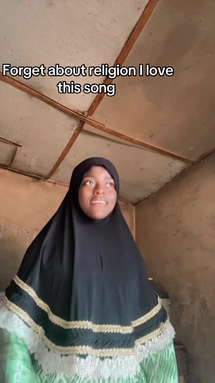 @💐AYINKE 🌹