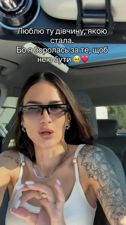 @1girlfrom90s
