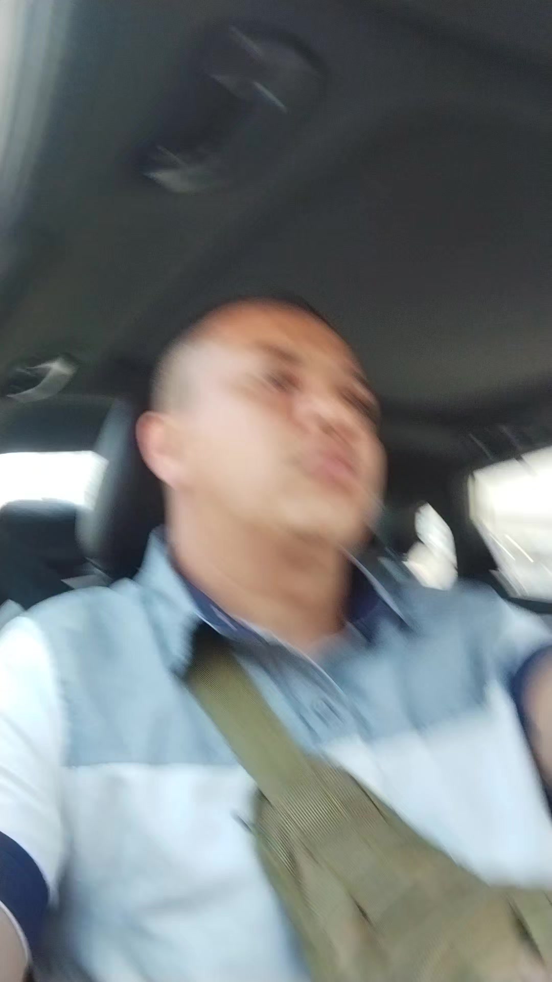 @Manolín