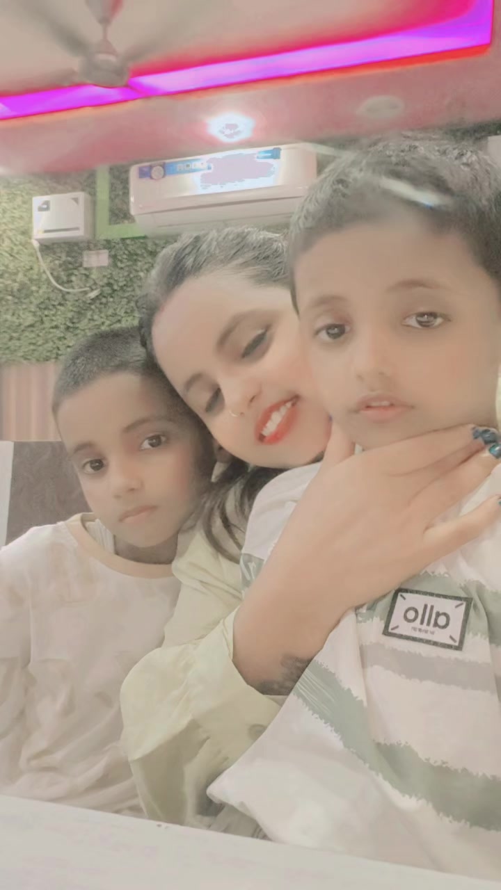 @Radhe Radhe 🦚🦚🦋