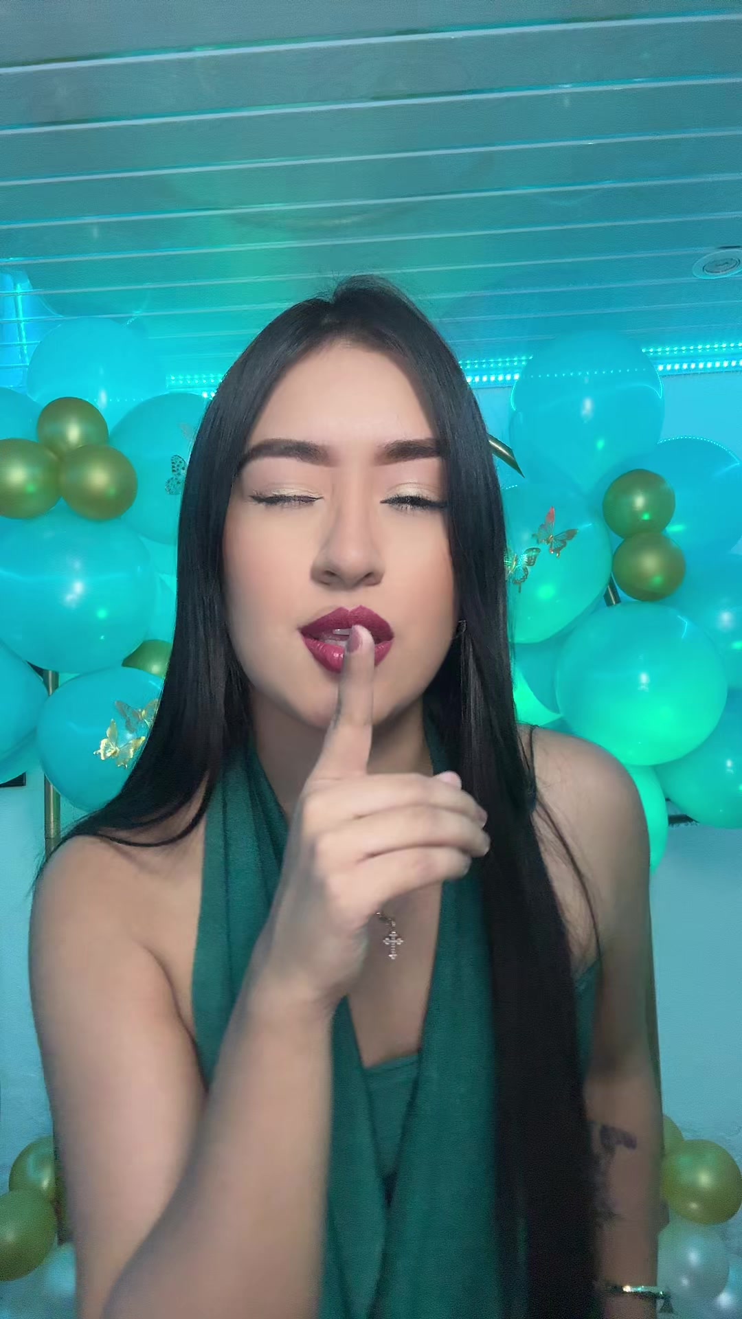 @๐งธ๐ค๐๐๐๐๐๐๐ค๐งธ