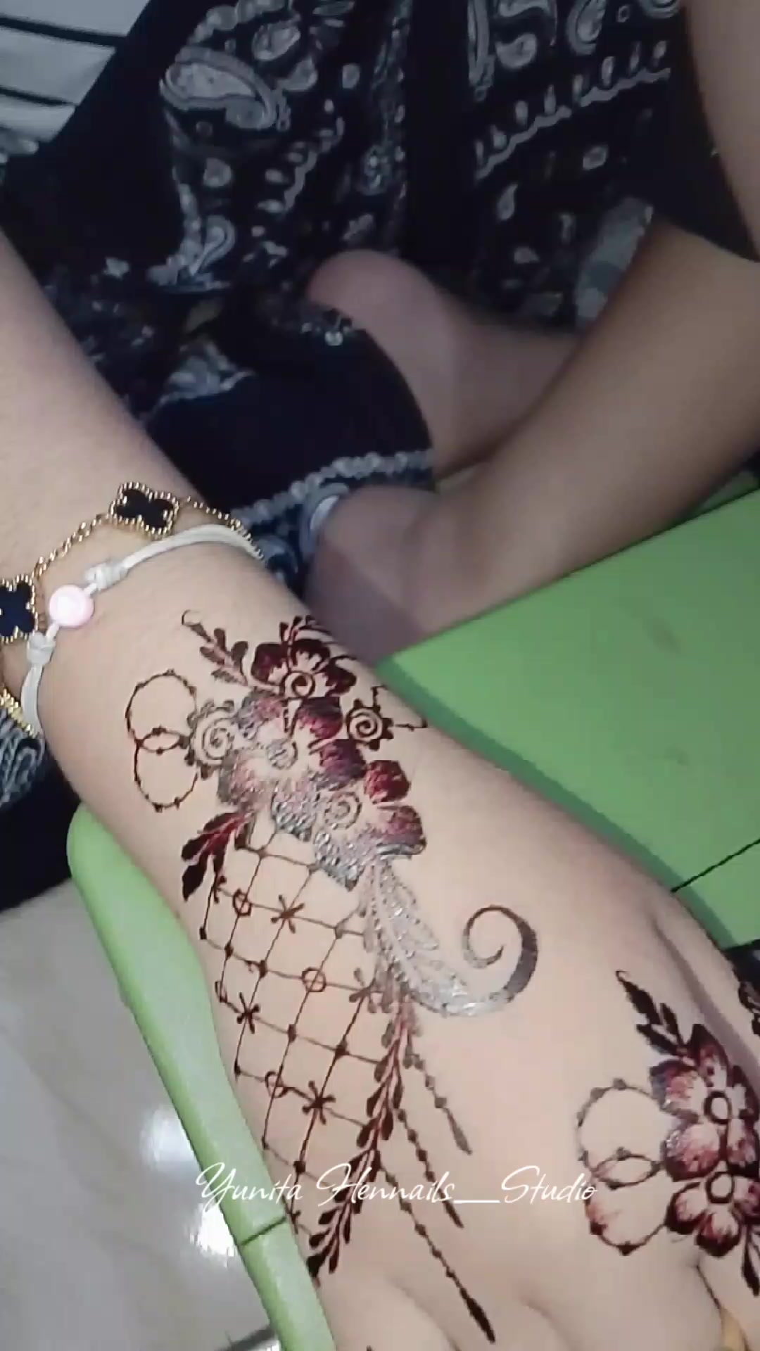 @yunita hennaart