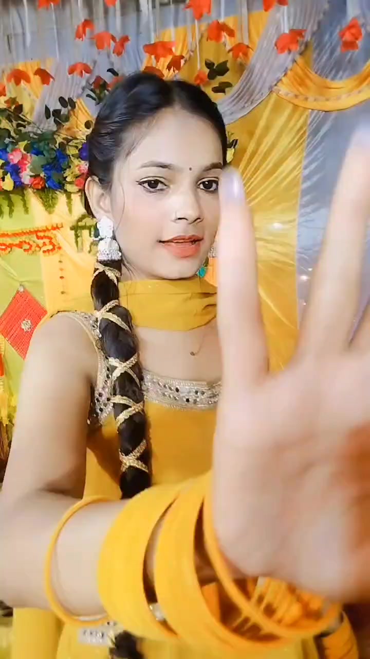 @👑✨ It's me Karishma ✨🦋