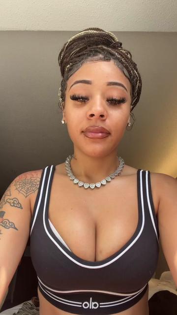 @Isiss Dior 💕🕸️