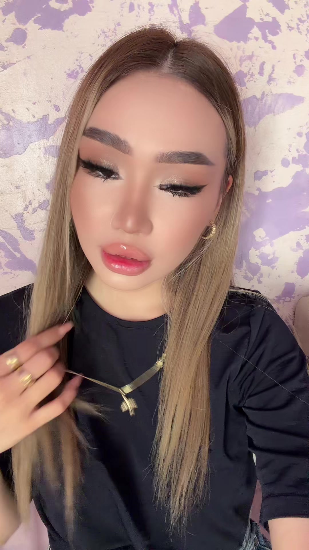 @laura_jenis