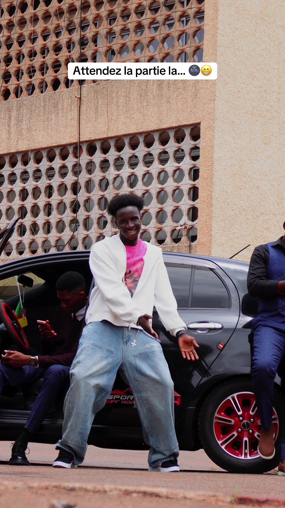@LE M&Eacute;TISSE NOIR 🇨🇲