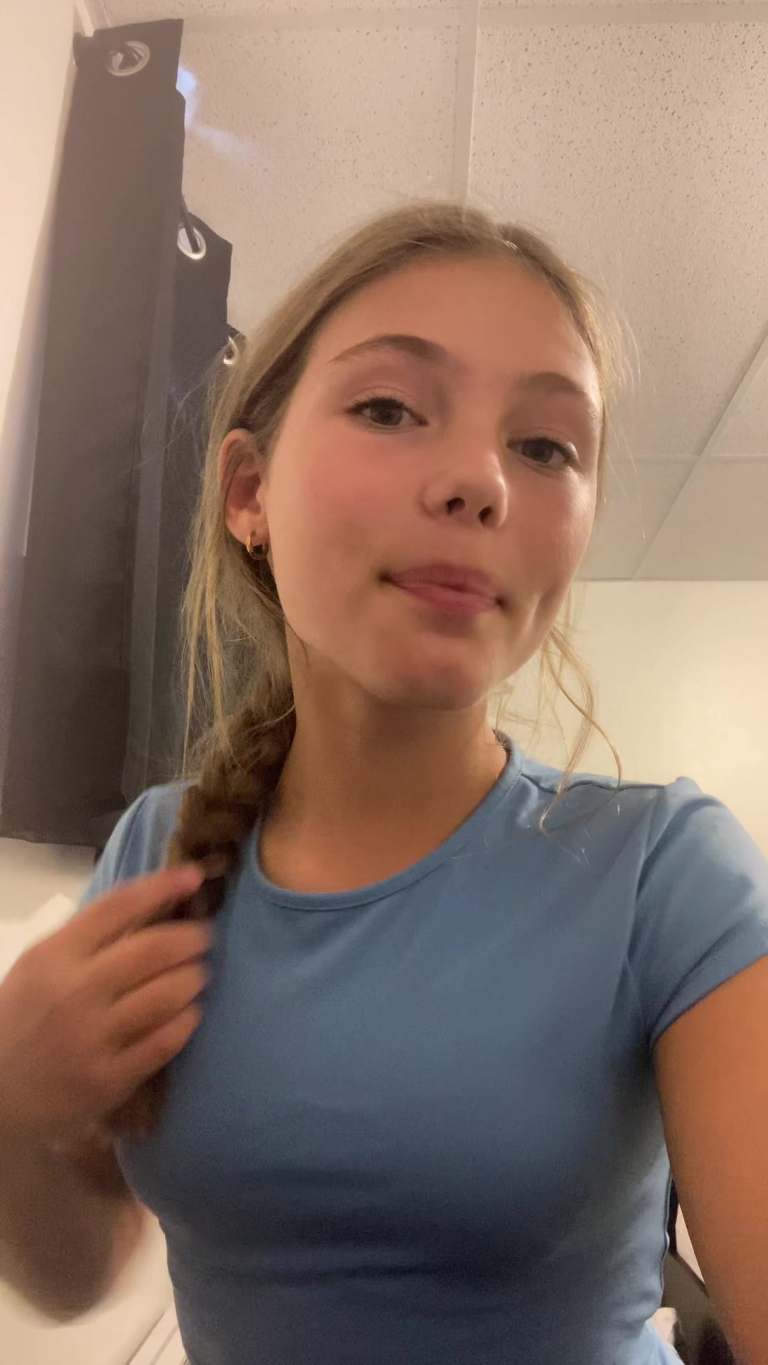 @L&eacute;na