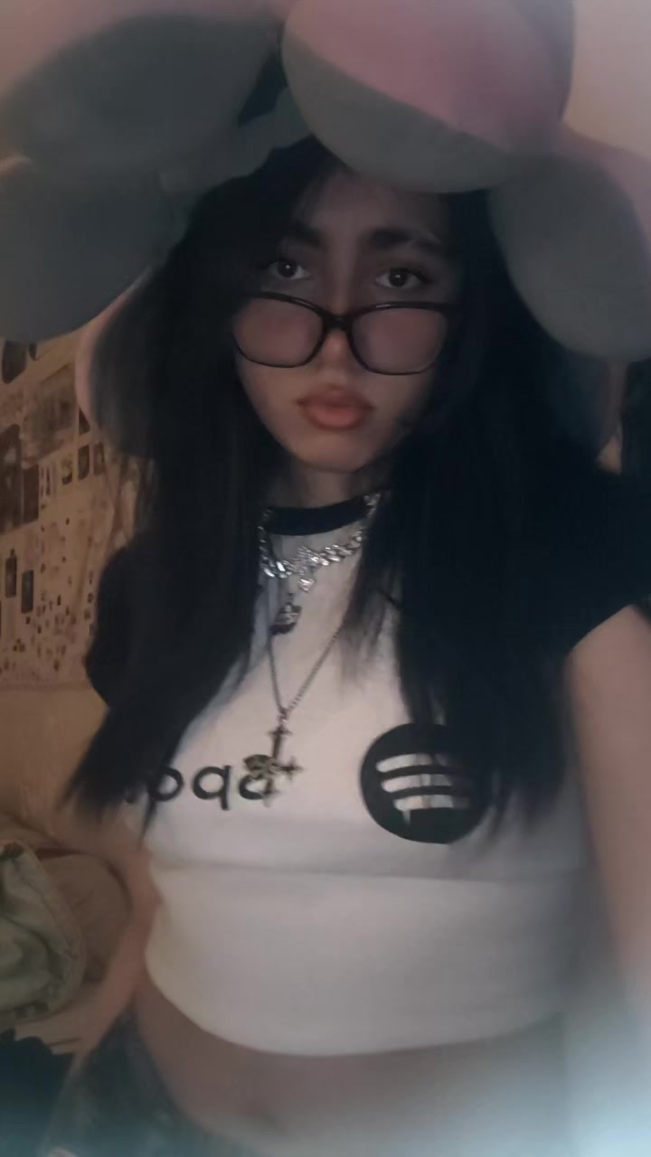 @LeLes🖤🪦