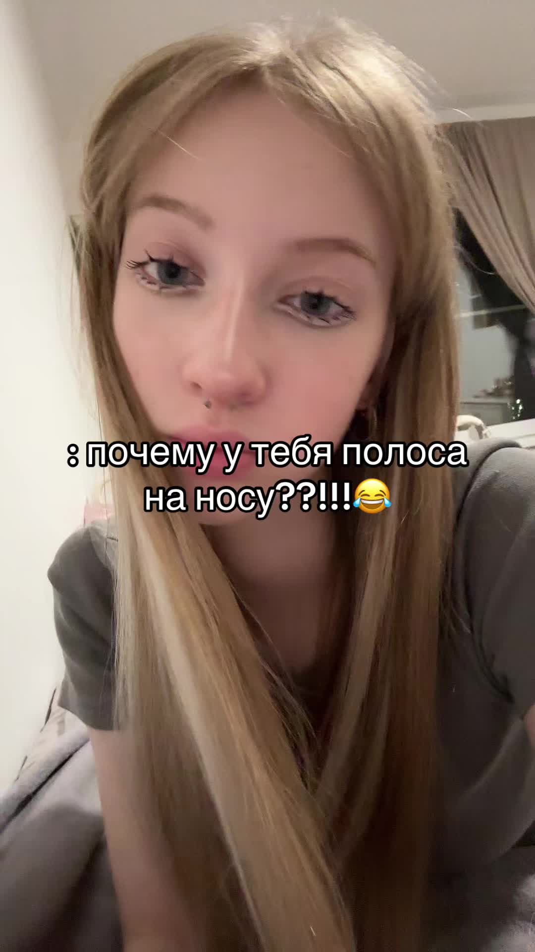 @>_*