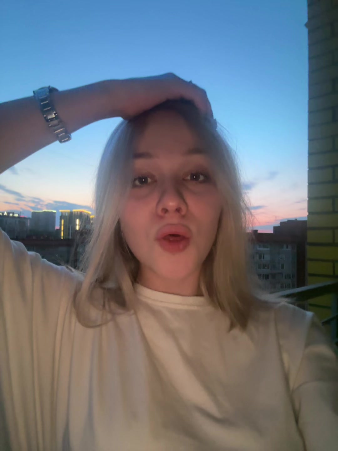 @kkk