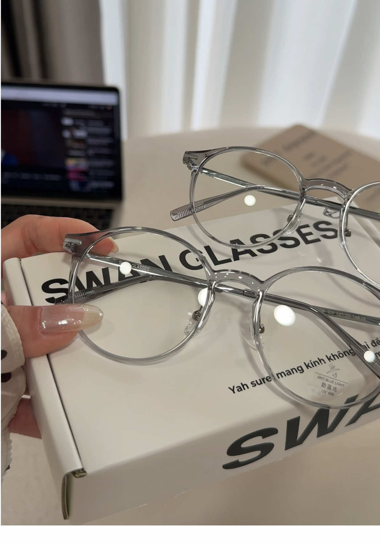 @SWAN GLASSES