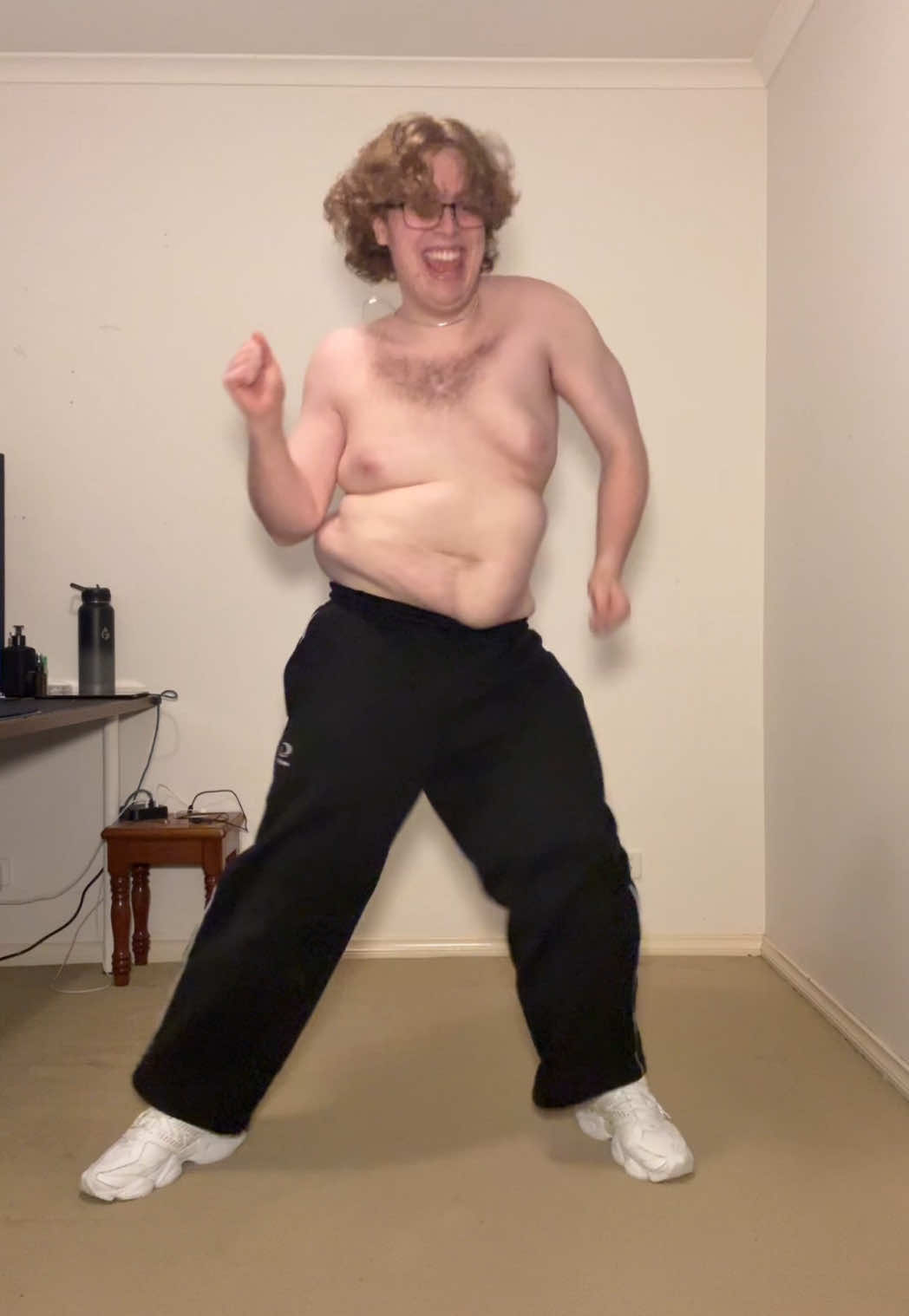 @Maakwithak