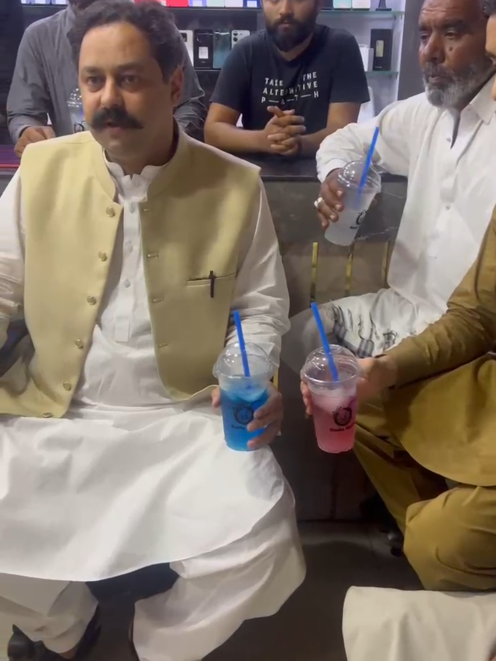 @KING OF CHOUNTRA 👑