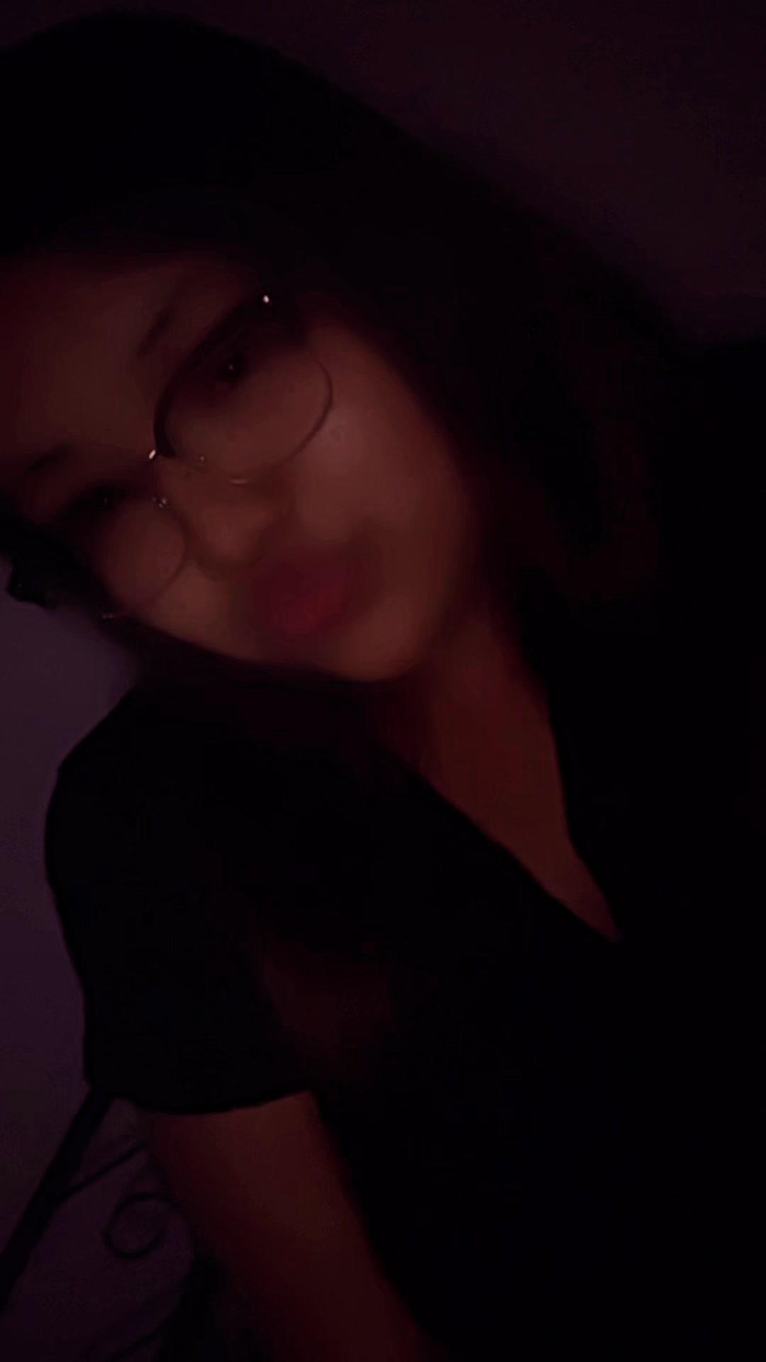@𝐋𝐞𝐚𝐯𝐞 𝐚 𝐦𝐞𝐬𝐬𝐚𝐠𝐞..