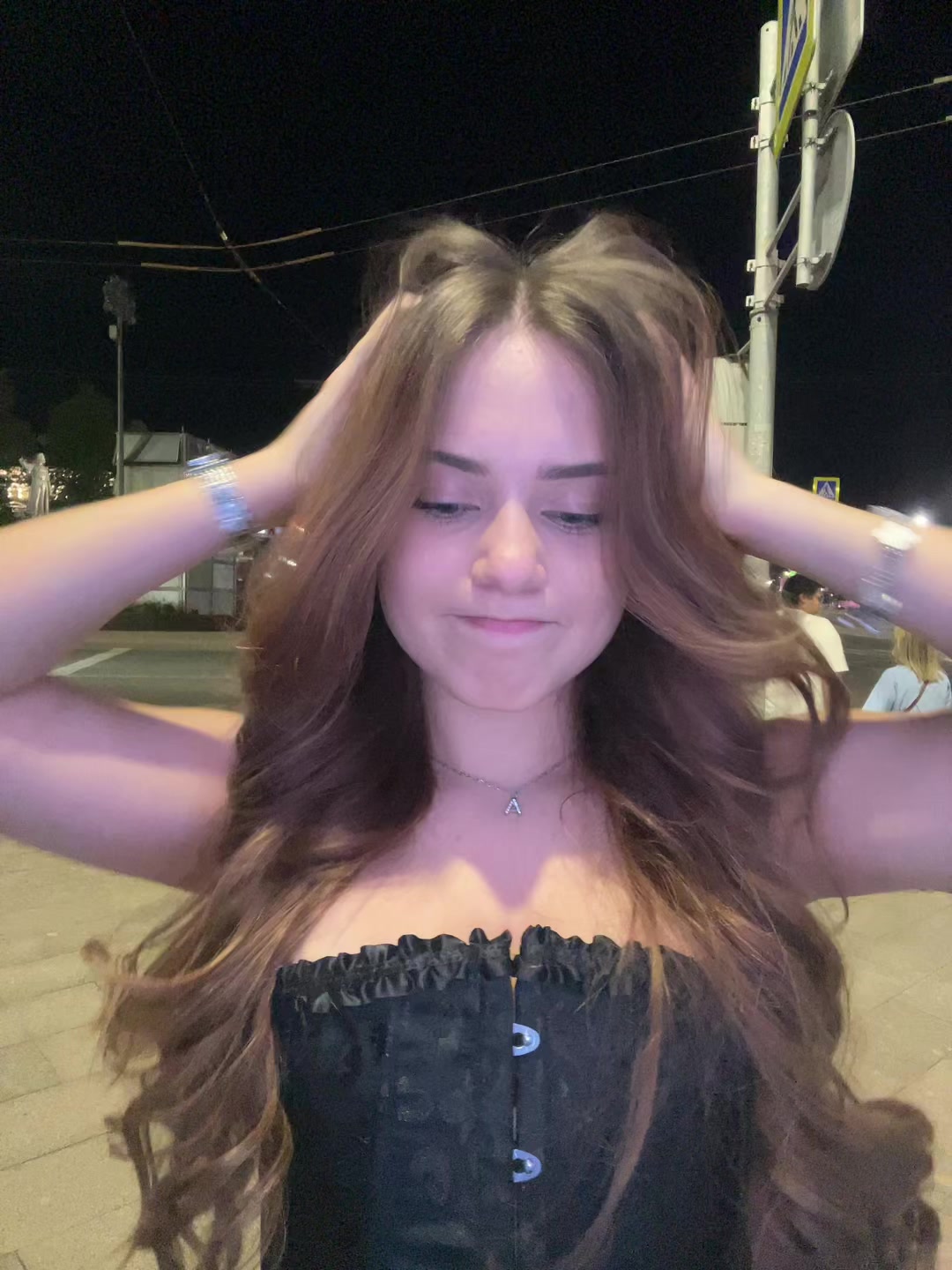 @alyak977