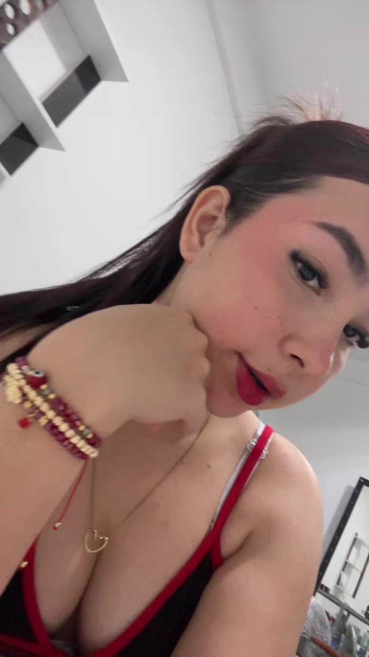 @𝓛🧿