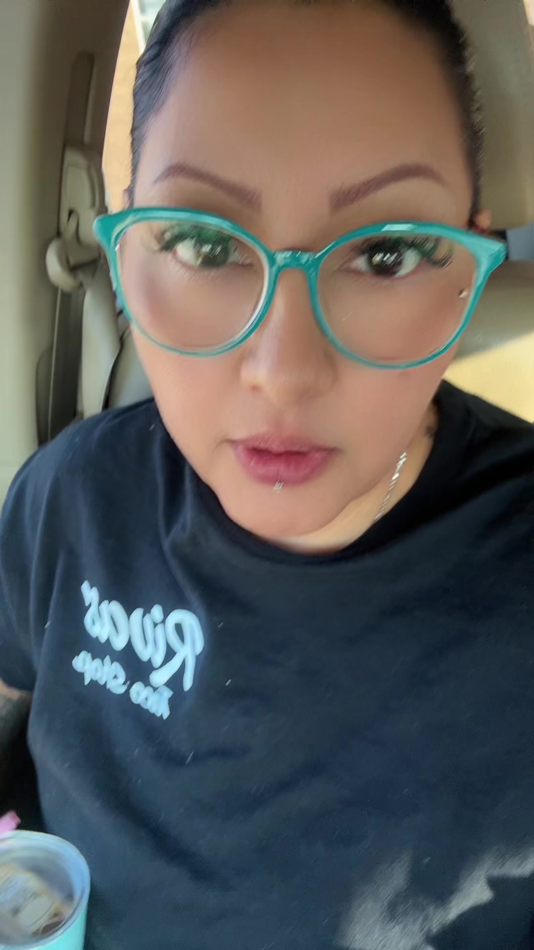 @La BrOwNeYeZ