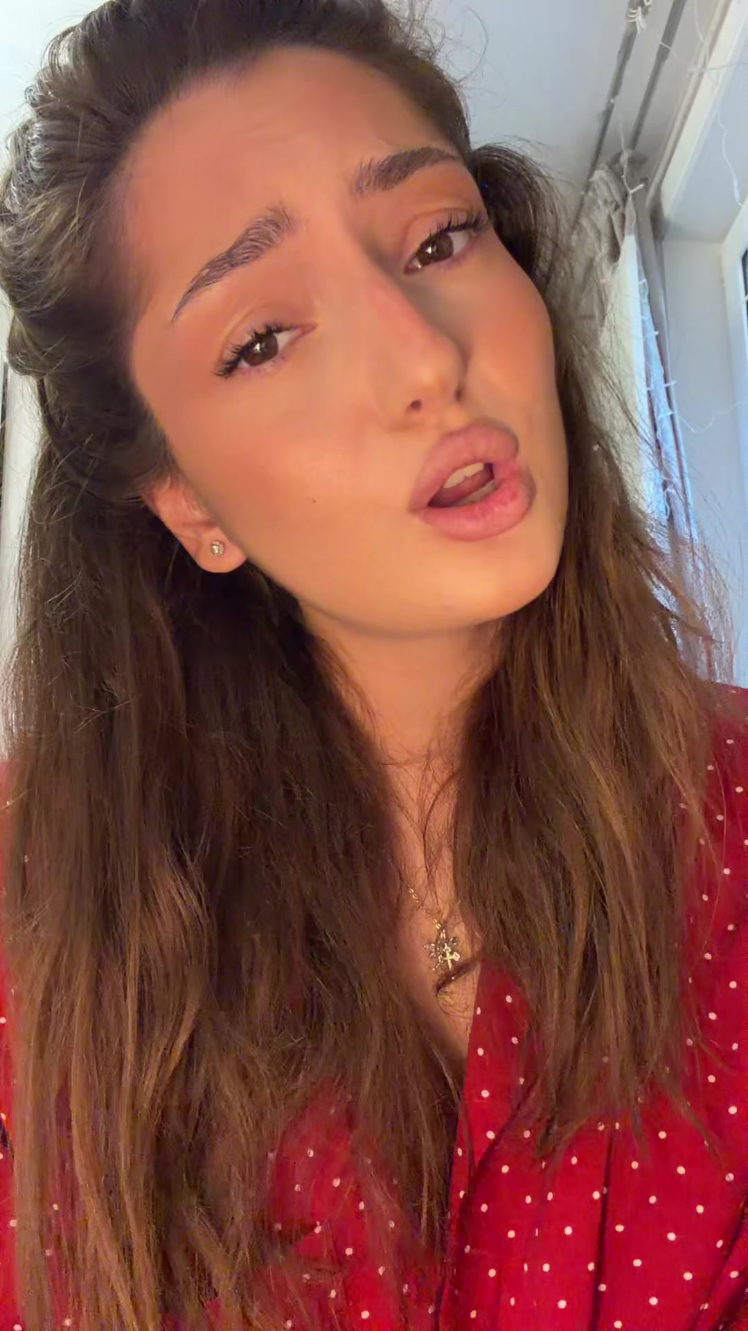 @лиза