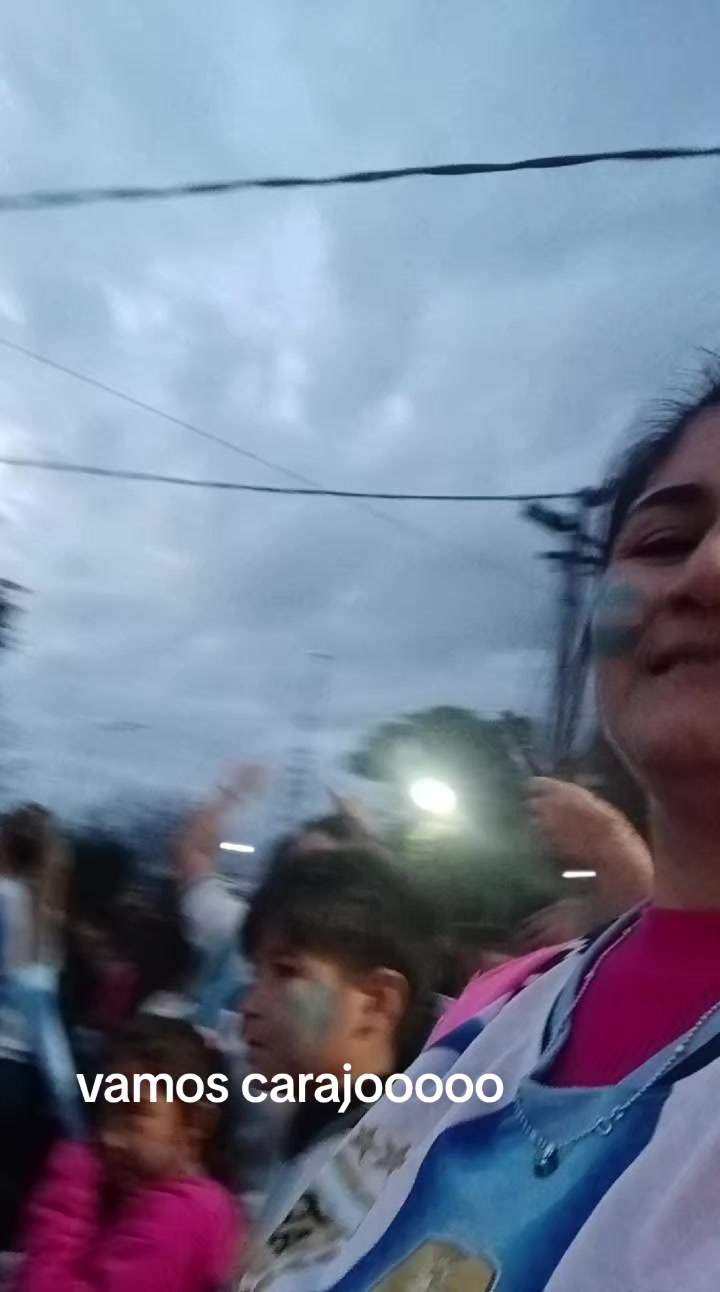 @AmeliSotelo