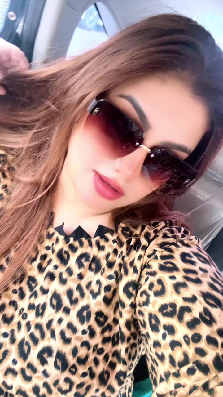 @iqra_khan