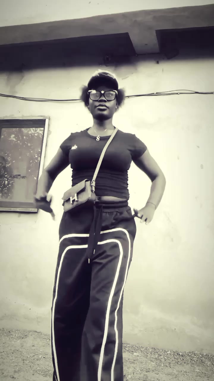 @R.......... 🎀