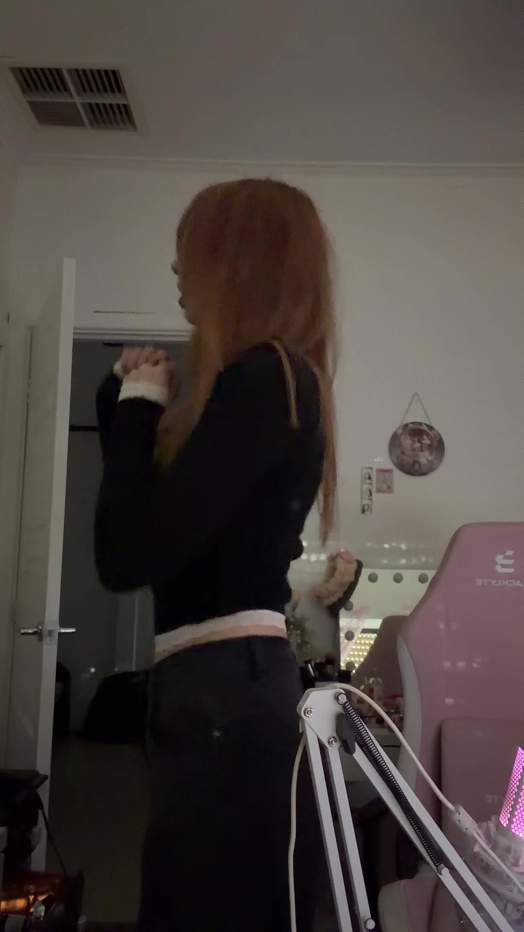 @Toni