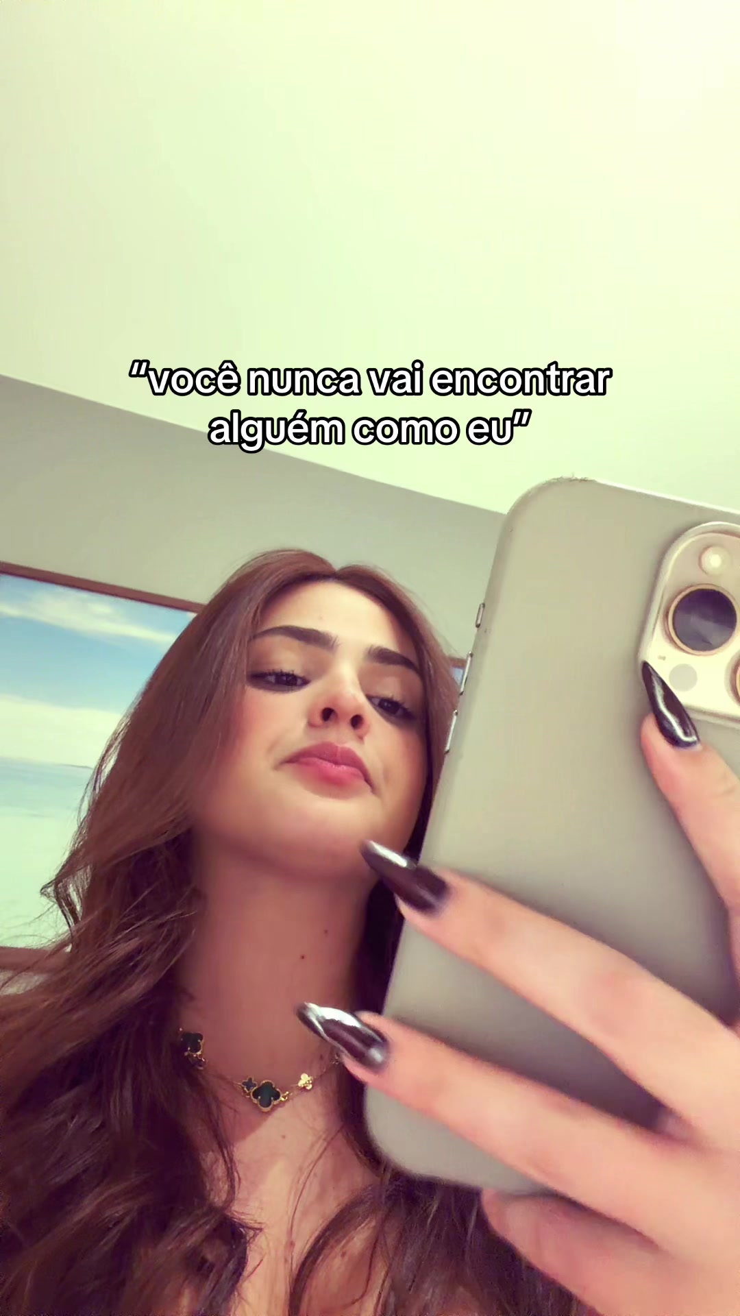 @carlaqueiroz