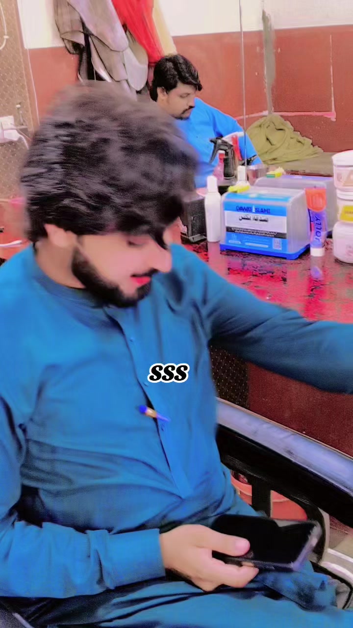 @shani 😍S😘 like follow 😵😡