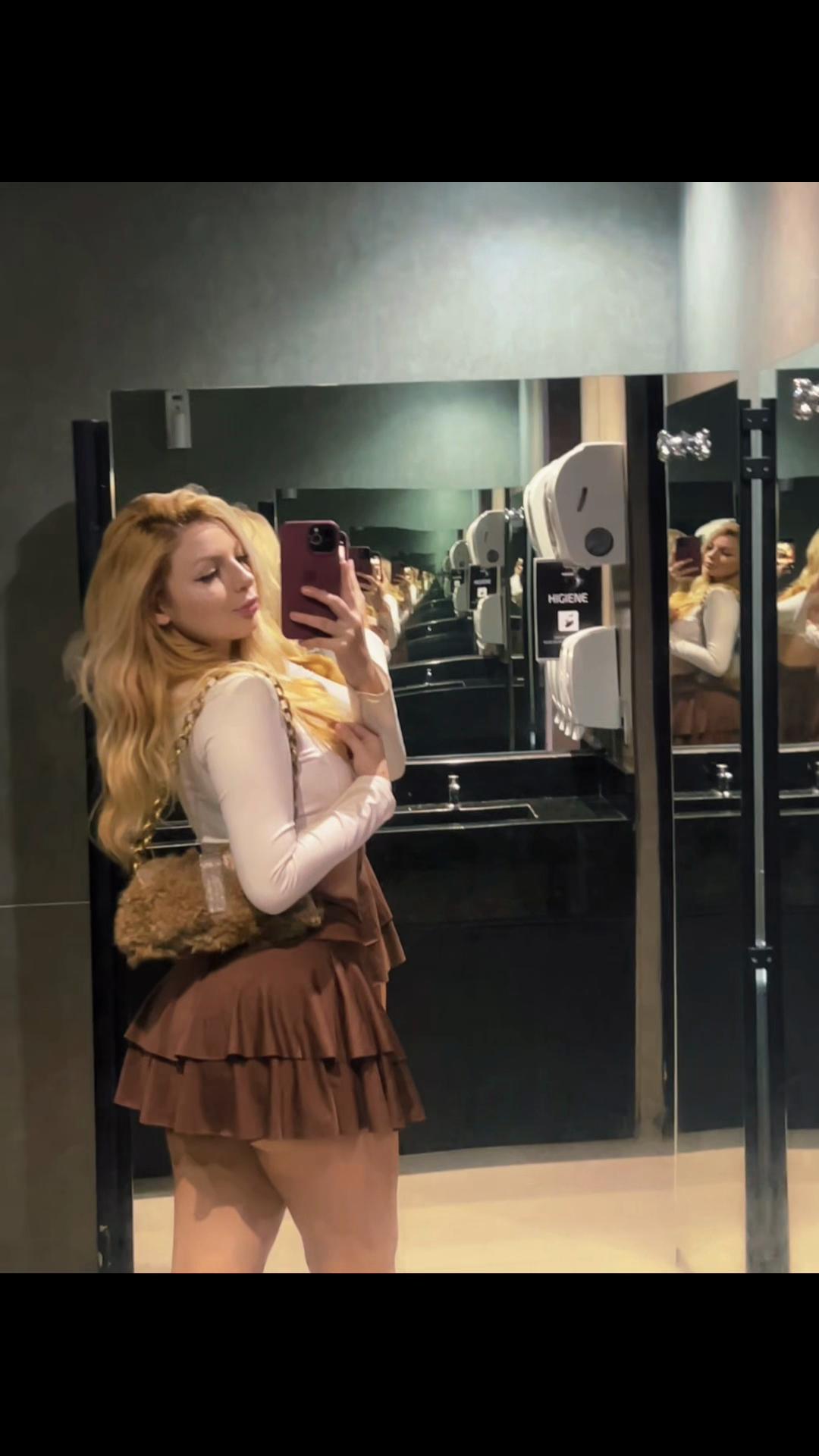 @Ju Martinez