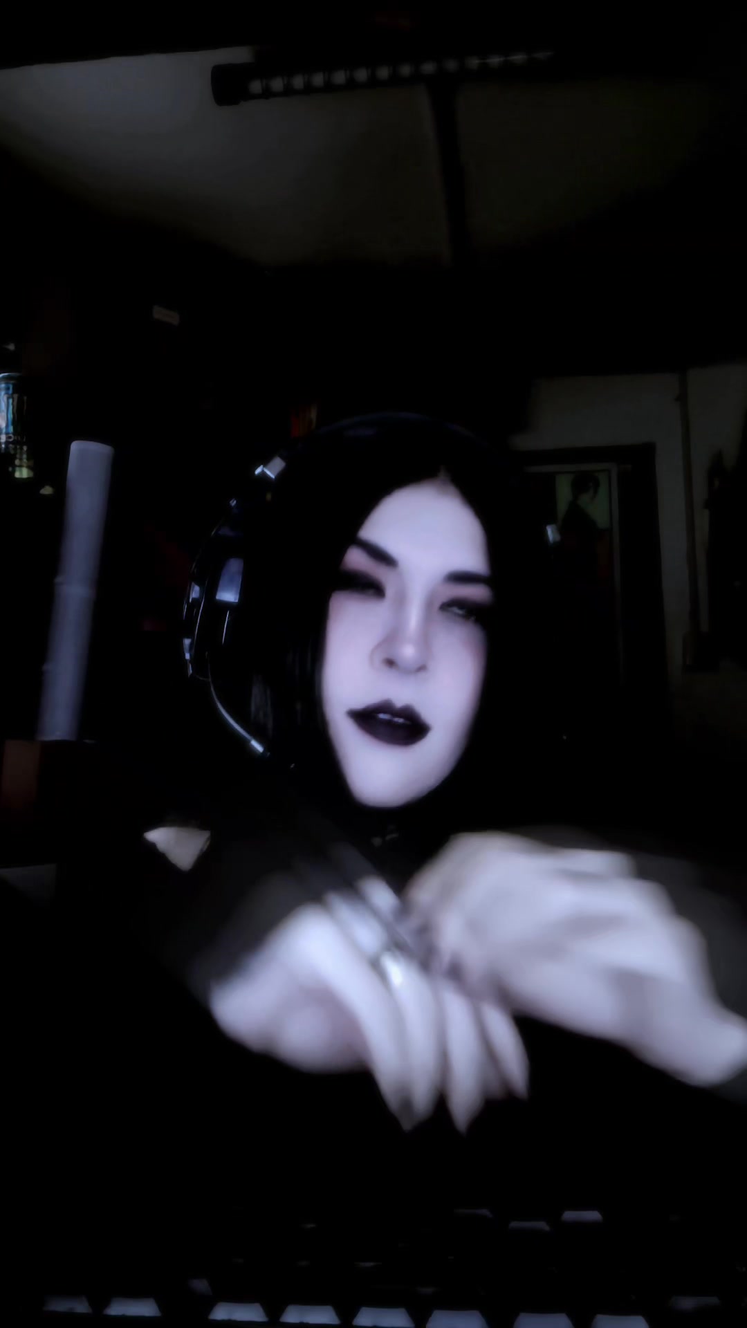 @𝕷𝖎𝖑𝖎𝖙𝖍 𝕾𝖙𝖗𝖔𝖘𝖘𝖓𝖊r