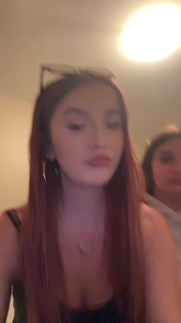 @Leaaa