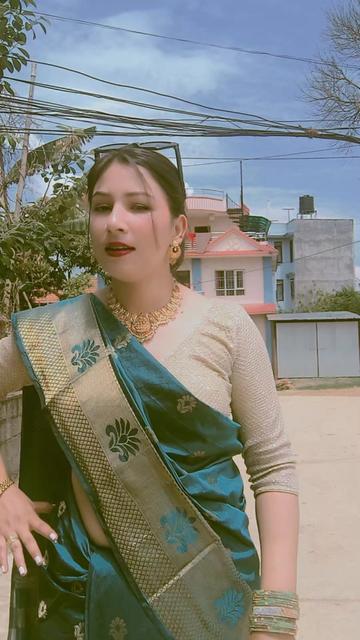 @anuraq😍