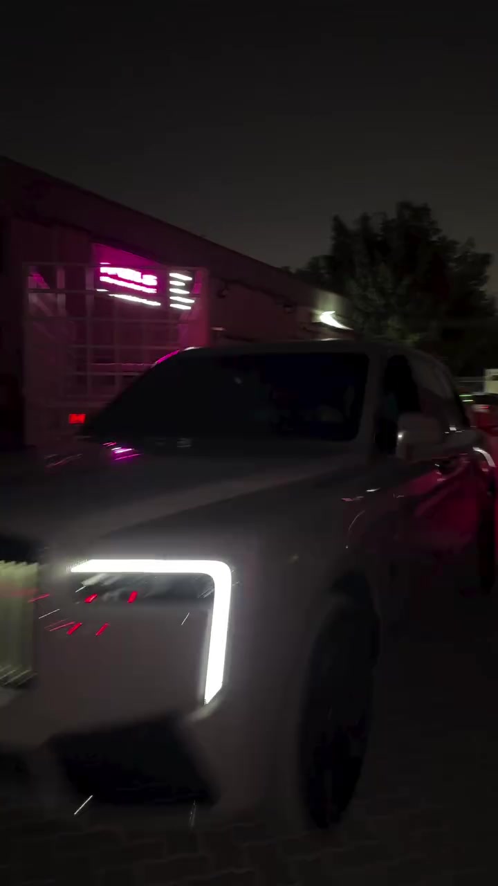 @Ali_dxb