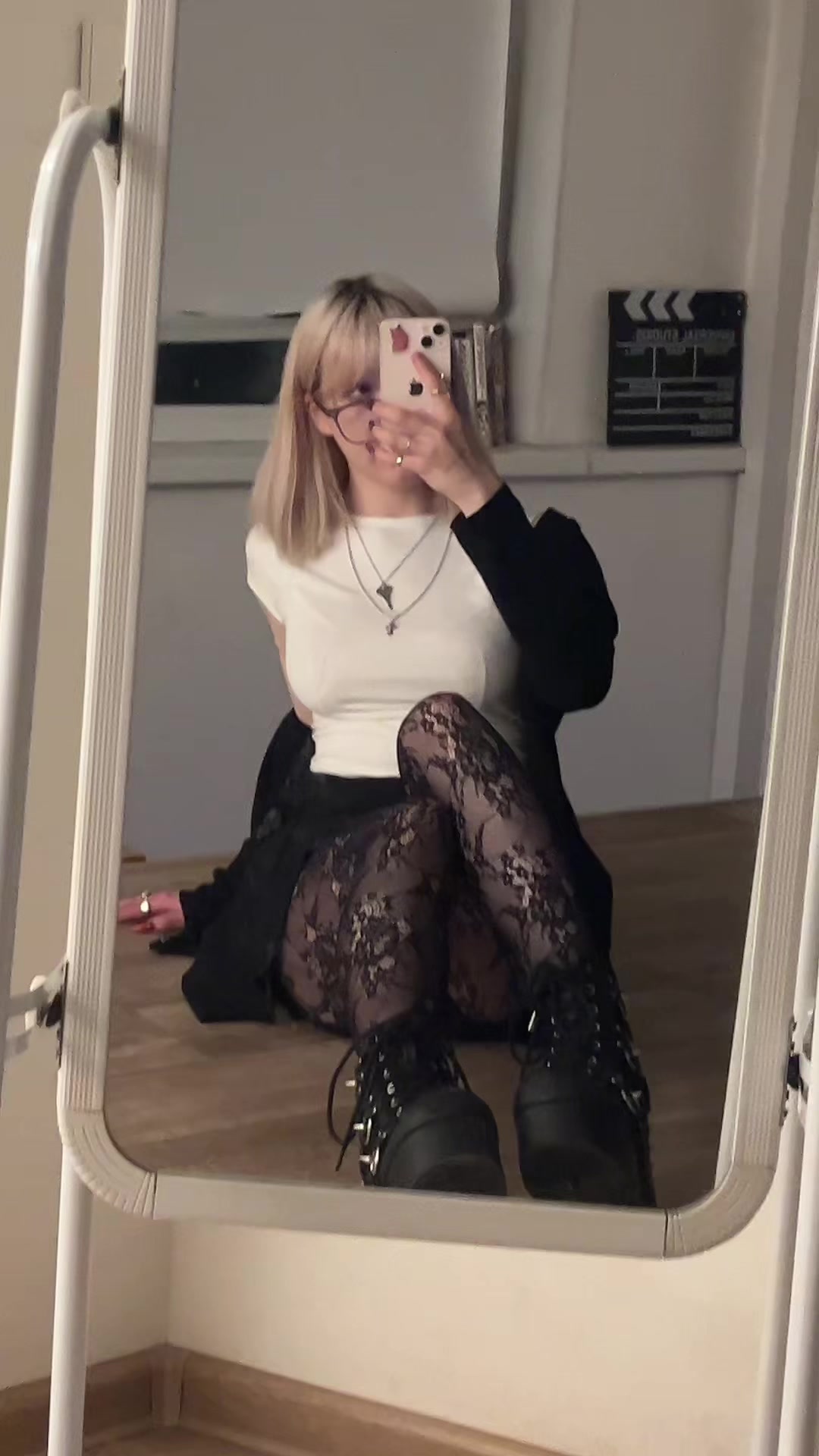 @Chloe