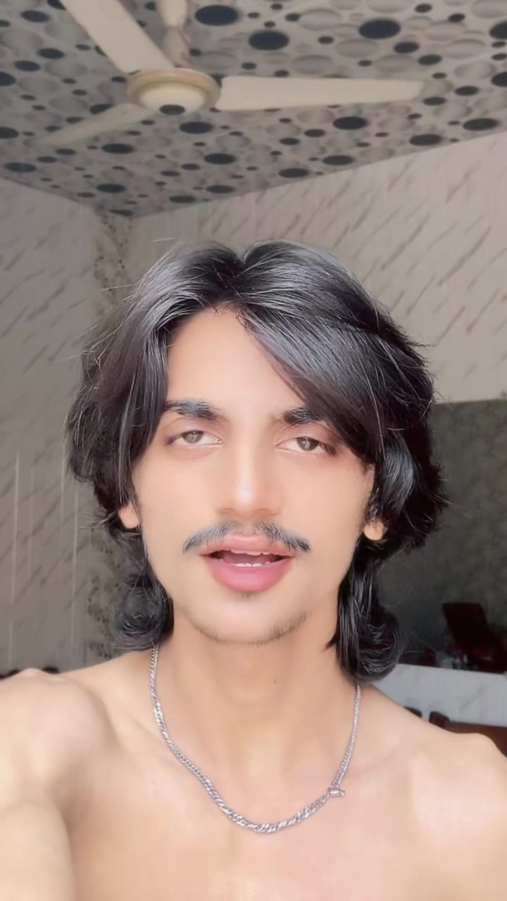 @MOoN🕶️🤏