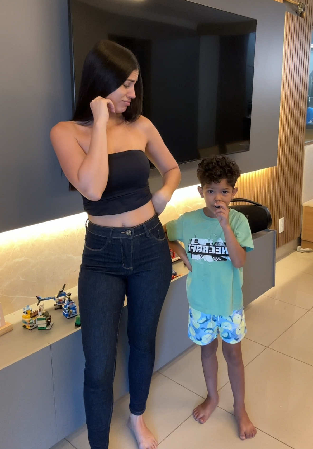 @VANESSA COSTA