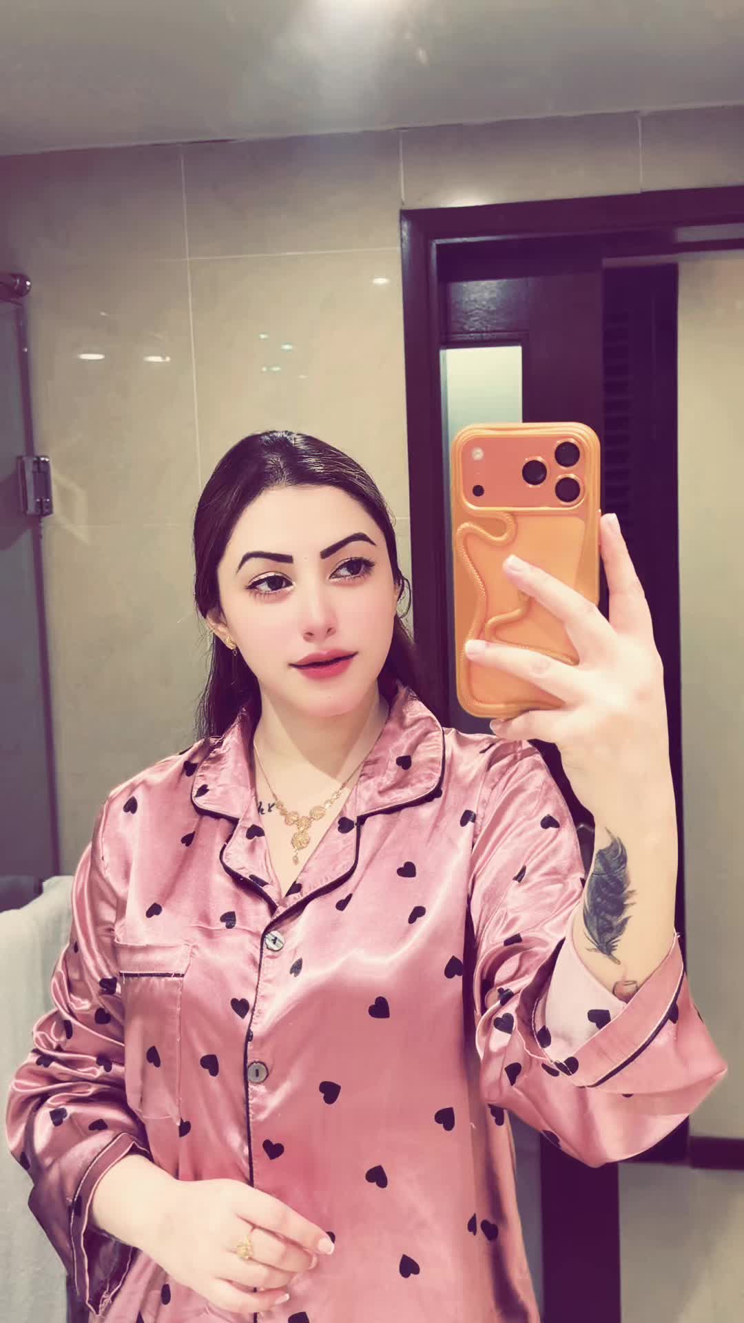 @Mahii khan