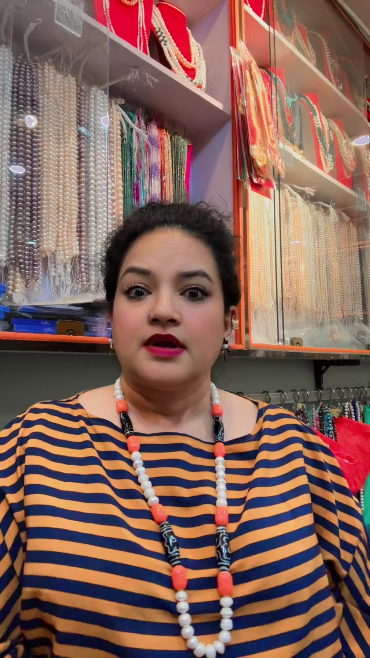 @🧿Divya thakuri 🧿( designer )