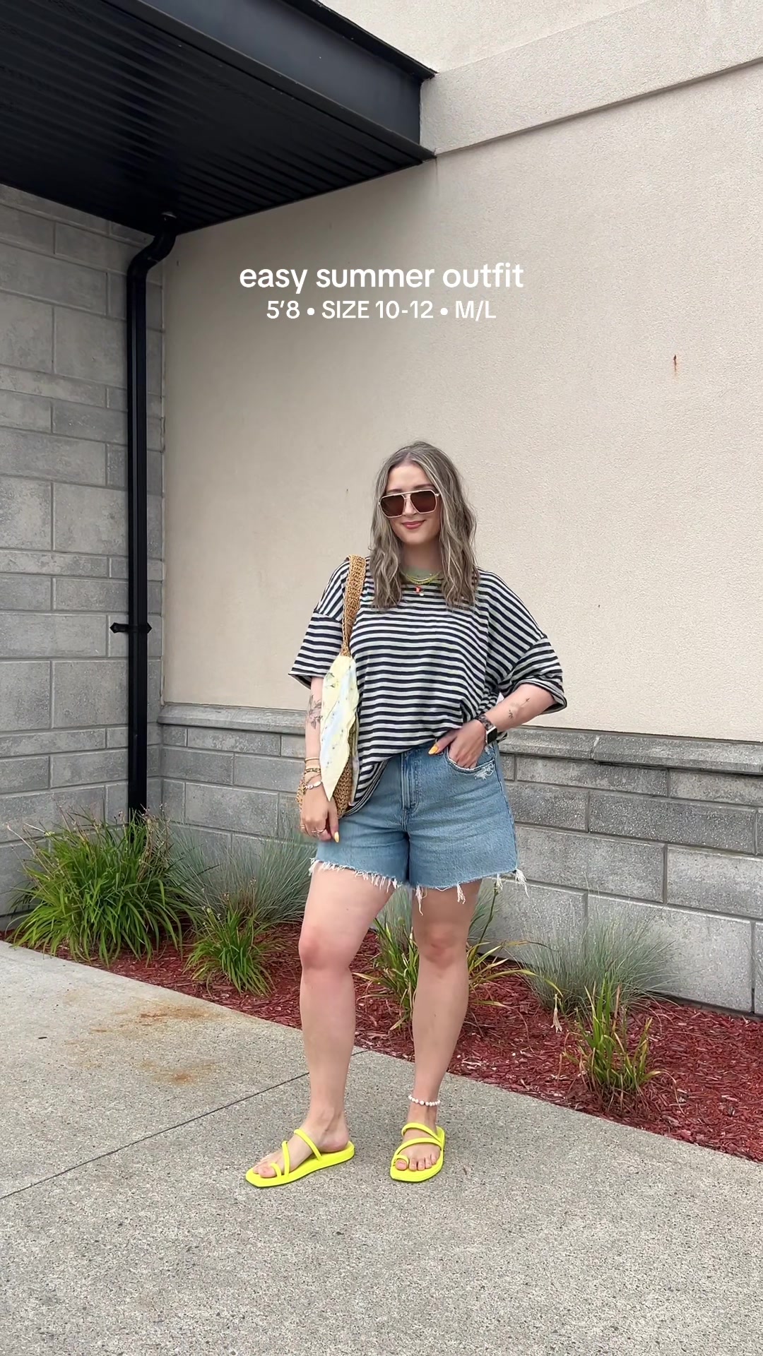 @Nayla | Everyday Midsize Style