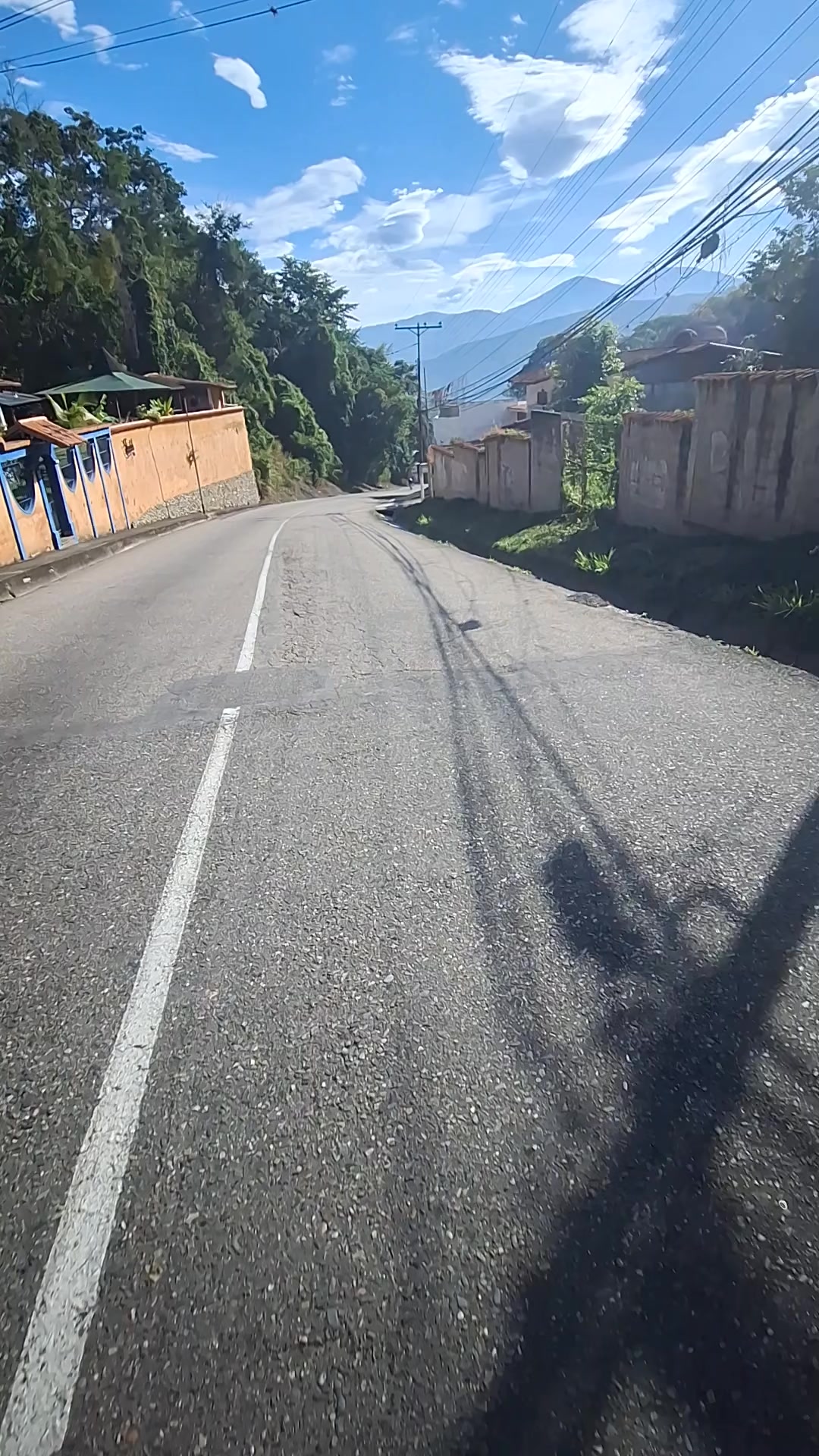 @Carlos Torress🇻🇪🇨🇳