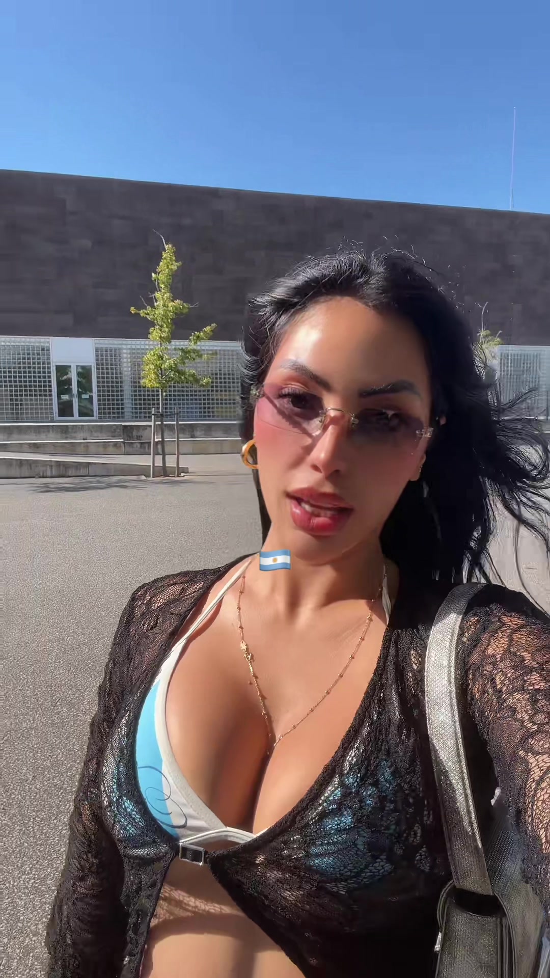 @leslyreynas