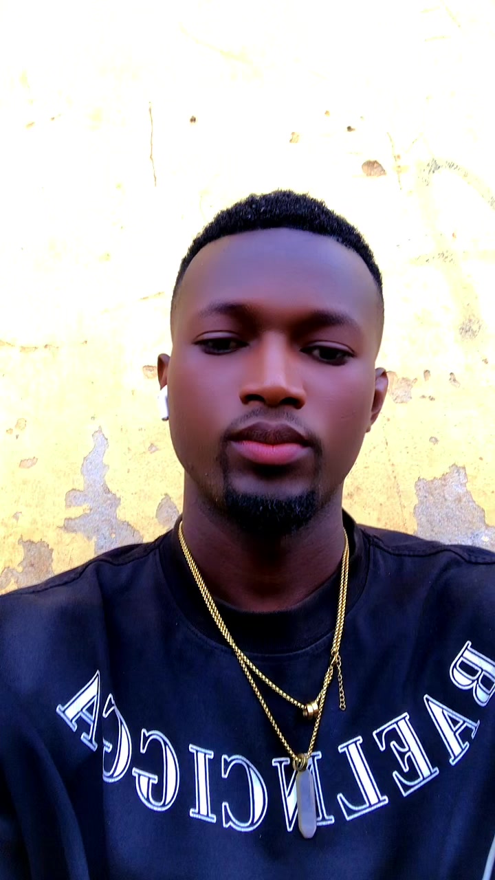 @~ Benjamin🤴 Keita