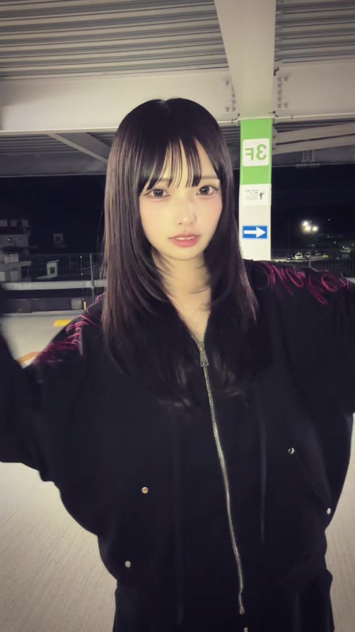 @スズ