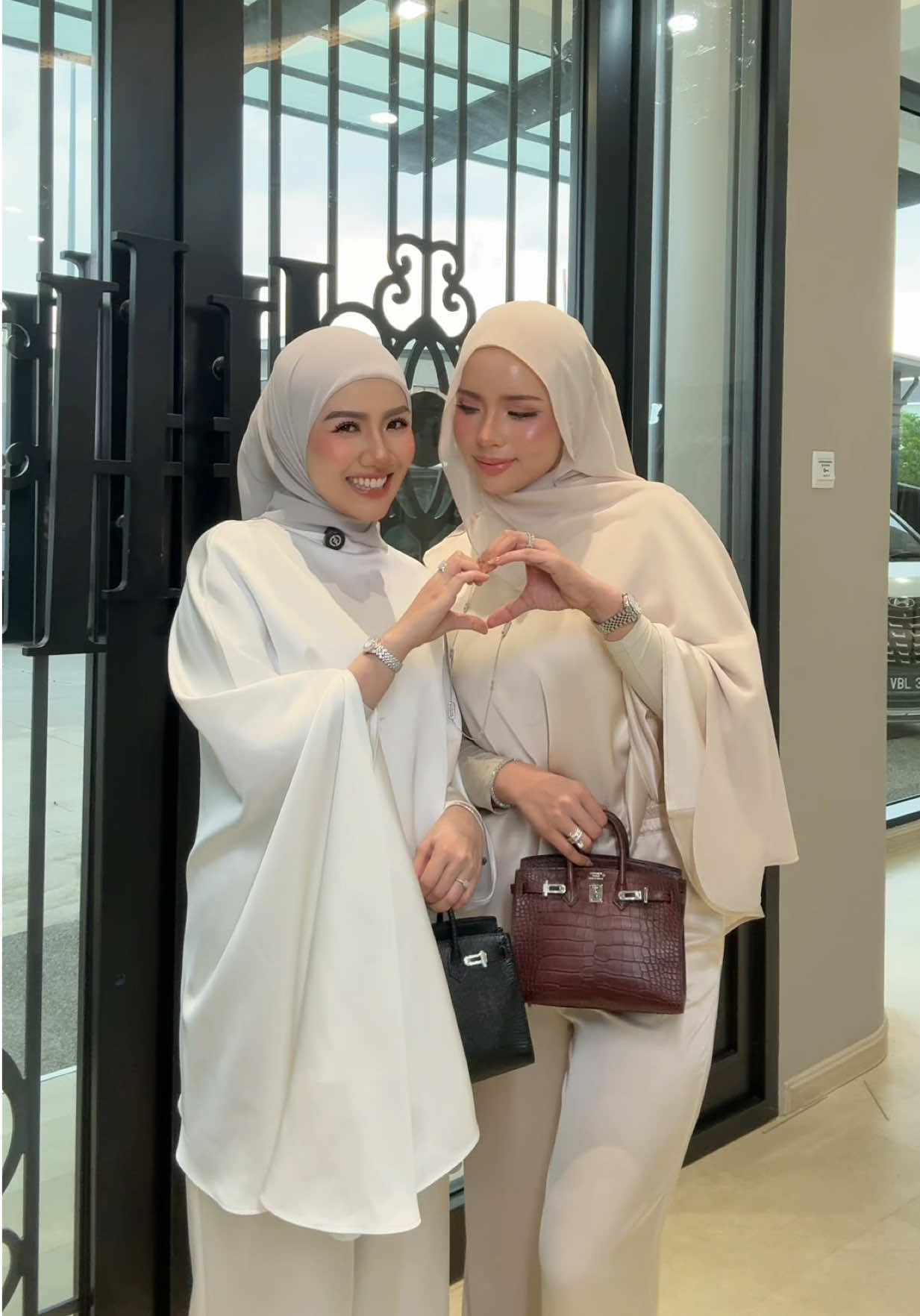 @WANIE ELENA