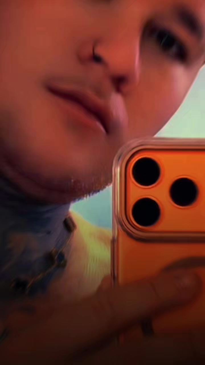 @𝐀𝐥𝐞𝐬𝐬𝐚𝐧𝐝𝐫𝐨 👽