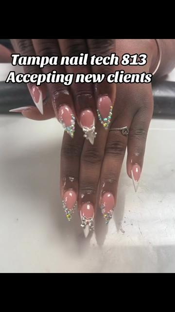 @Dollhouse nails of Tampa